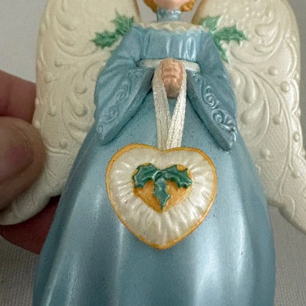 Vintage 1998 Hallmark‎ Blue Angel Figurine Heart Holly Christmas Decor 3.25 Inch